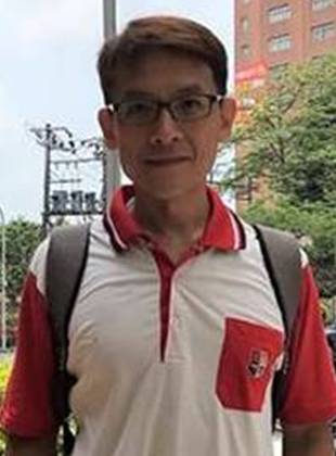 謝奇穎(47歲,服務業)