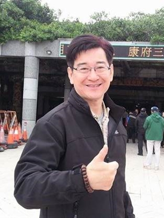 李慶元(59歲,台北市無黨籍議員)