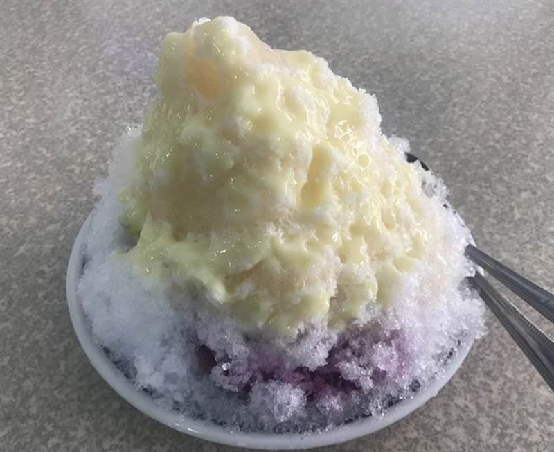 新竹市夏威夷自助冰可點餐也可自助,用料實在、CP值超高。(陳育賢攝)