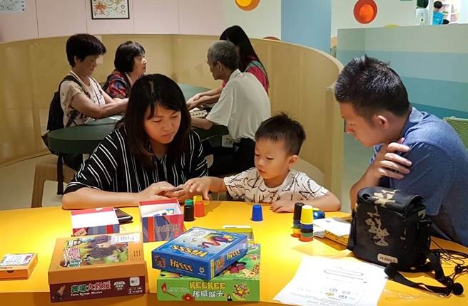 以老幼共融為理念「基隆祖孫館」,讓老人與孩子相處,享受人生,健康終老。(基隆市政府提供)