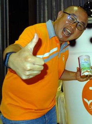 楊國珍(51歲,TEA-TOP台灣第一味執行長)