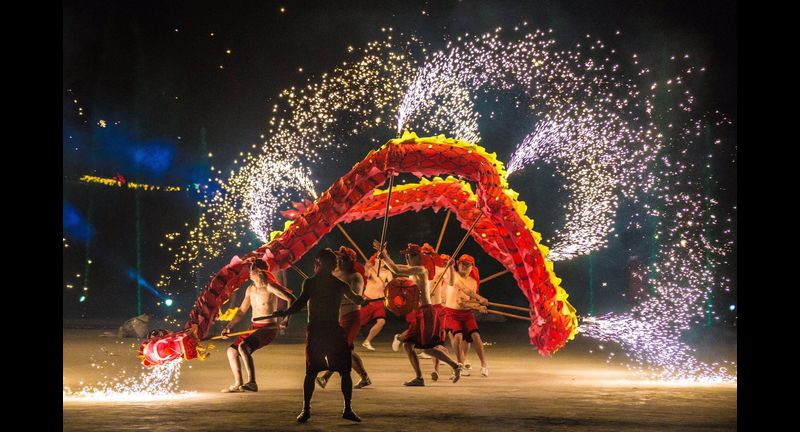 「重慶銅梁火龍」是2019南投燈會的重頭戲之一。(重慶市台辦提供)