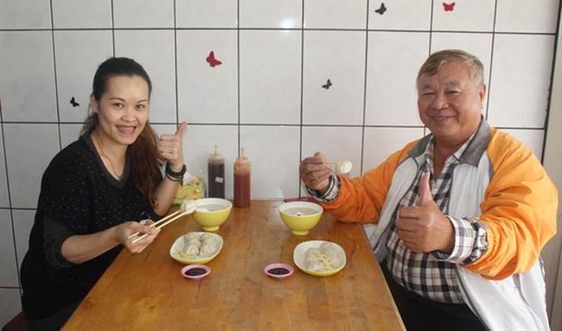 梁記玉品軒小籠包餡多好吃,吃過的人都讚不絕口。(林雅惠攝)