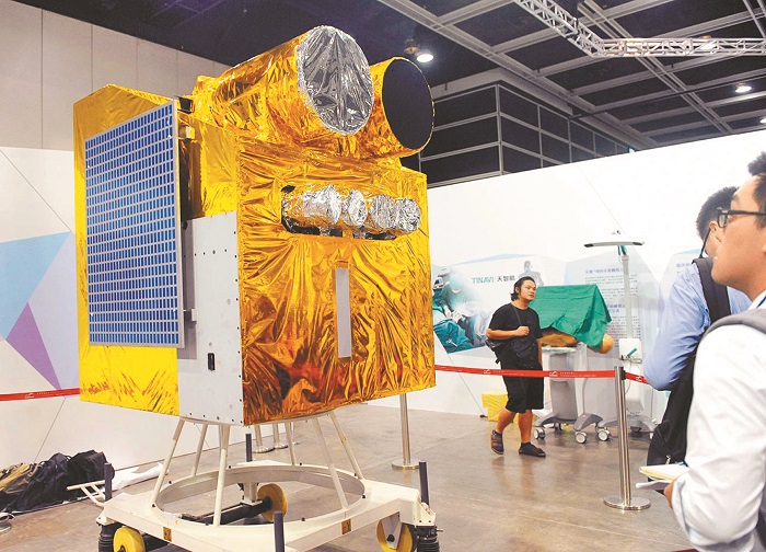 香港舉行「創科博覽2016」展覽,圖為「高分一號」實驗衛星以實物展出。 (中新社資料照片