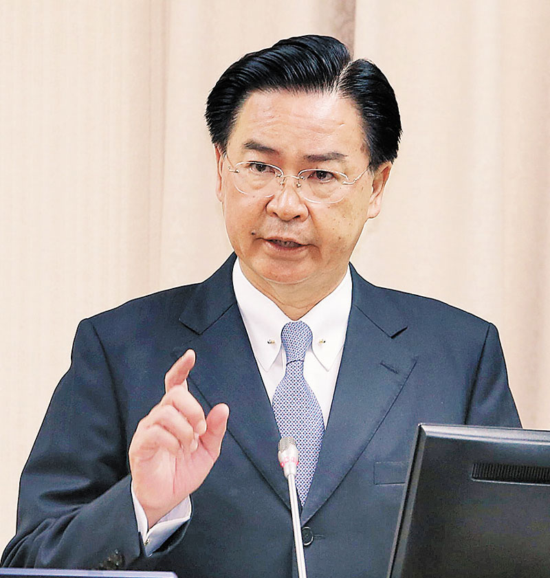 外交部長吳釗燮強調,陸「挑釁只會讓我們更堅強」。(本報系記者王英豪攝)