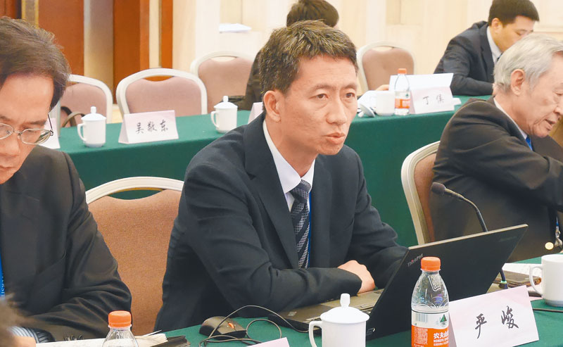 大陸全國台研會副祕書長嚴峻指出,阻礙中國和平統一最重要的障礙來自美國。(記者陳君碩攝)