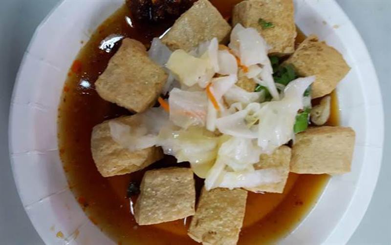 傳統口味臭豆腐,最受老顧客歡迎。(魏景瀚攝)