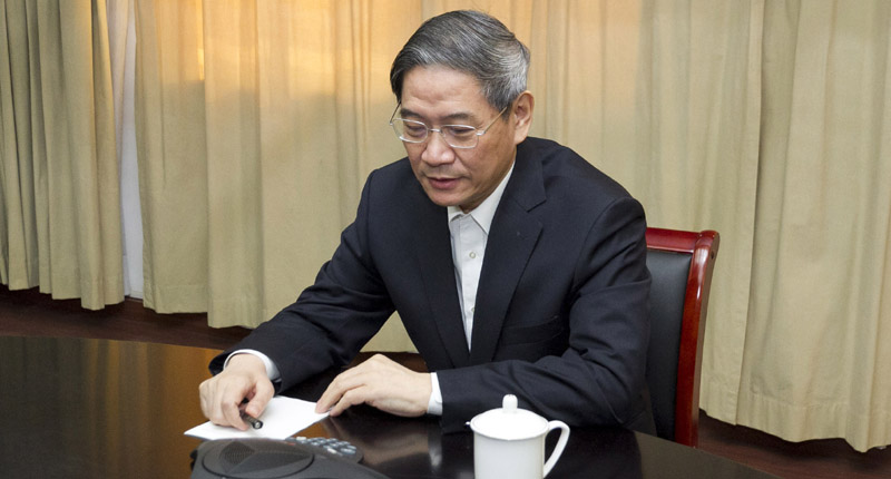 2015年12月30日,時任陸委會主委夏立言與時任國台辦主任張志軍(見圖)進行首次熱線通話。(陸委會、國台辦提供)