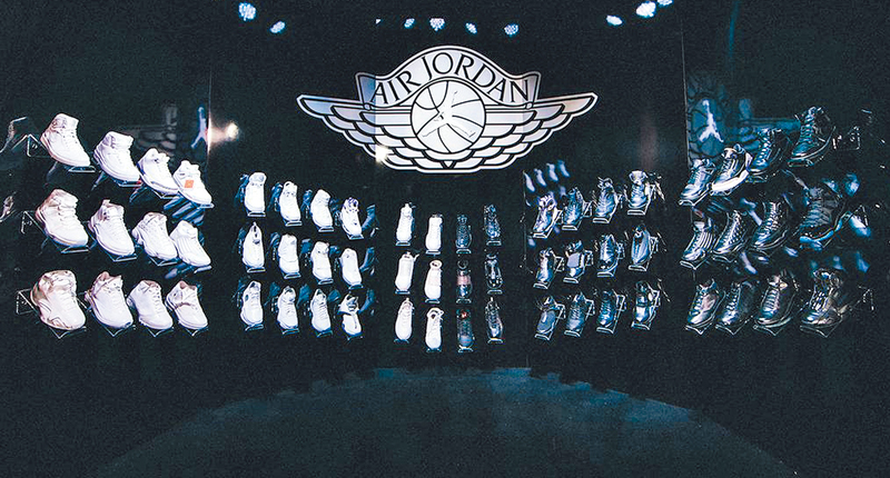 Air Jordan系列在年輕世代被封為天價潮鞋。(取自新浪微博@虎撲裝備)