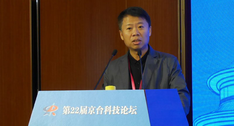 台灣青年聯合會理事長何溢誠指出,台青西進是個走入、投入、融入的過程。(記者陳君碩攝)