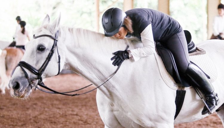 陳季敏學習騎馬20多年，馬帶給她的是一種愛與勇氣，這個愛跟熱情，讓她不管碰到任何困難和難題，都會去面對且克服問題及接受挑戰。（鄧博仁攝）
