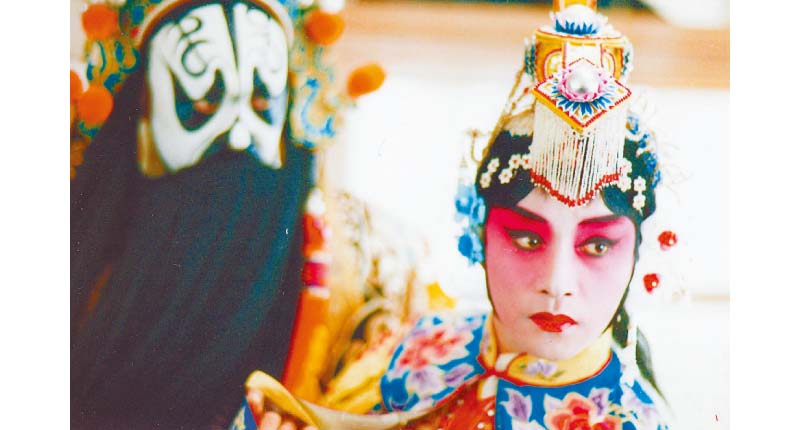 陳凱歌讚張國榮(右)演《霸王別姬》幾乎與「程蝶衣」合而為一。(本報系資料照片)