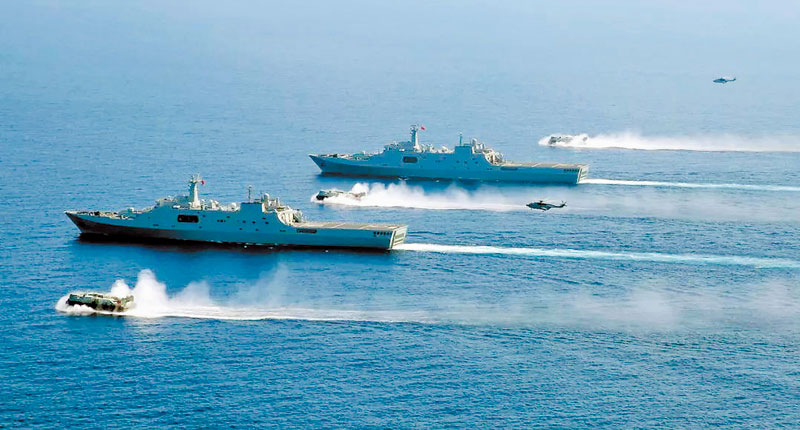 ▲大陸南海艦開展實戰化訓練。(取自新華網)