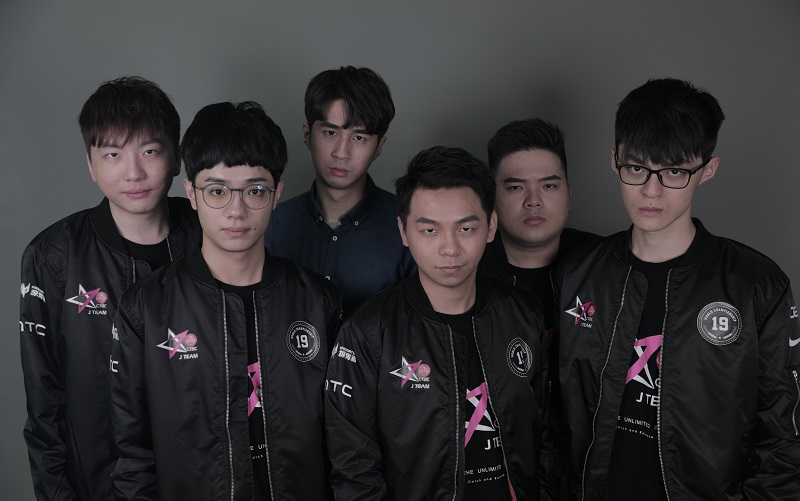 中信J Team 團體近照