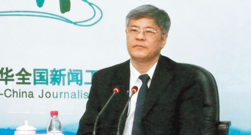 ▲中共中央黨校副校長謝春濤19日在一場座談表示,只有中國全國人大常委會有權解釋香港的法律。(中央社)