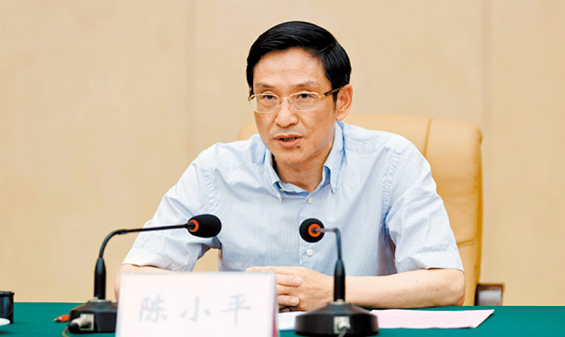 9月28日,江西省環境保護廳黨組書記、廳長陳小平直接晉升江西副省長。 (取自澎湃新聞)