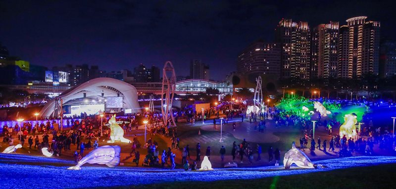 2020台灣燈會副展區在文心森林公園,配合耶誕、跨年及農曆新年,展開一系列活動。(陳世宗攝)