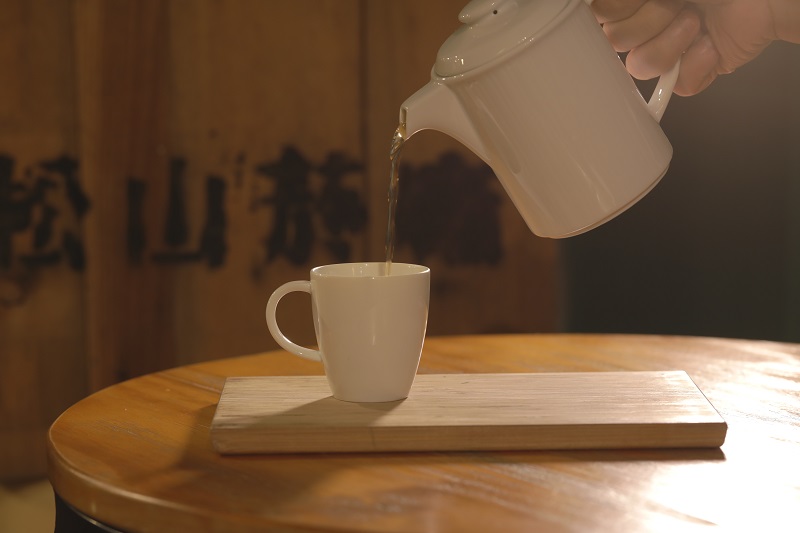 松菸限定「菸草茶」