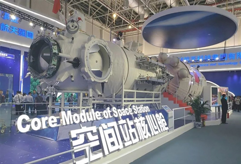 2018年珠海航展,航天科技集團展示的空間站核心艙。(新華社)