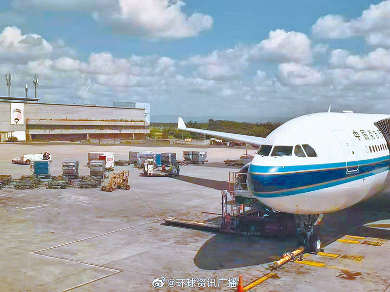 自肯亞首都飛往廣州的中國南方航空航班。 (取自新浪微博@環球資訊廣播)