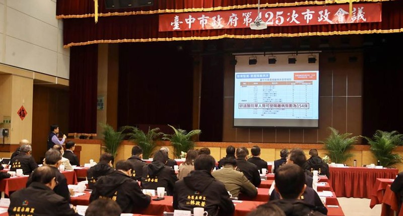 台中市政府行動市政會議18日到南區區公所舉行。(馮惠宜攝)
