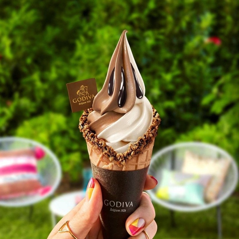 GODIVA 雙重巧克力霜淇淋 NT$200 買一送一