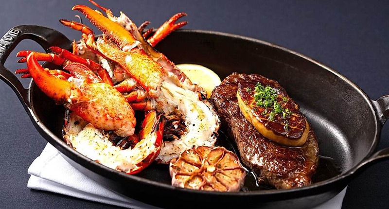 牛排集客力強,台北國賓飯店A CUT牛排館推全新午間套餐,牛排、龍蝦、鴨肝一次滿足。(圖/台北國賓飯店)