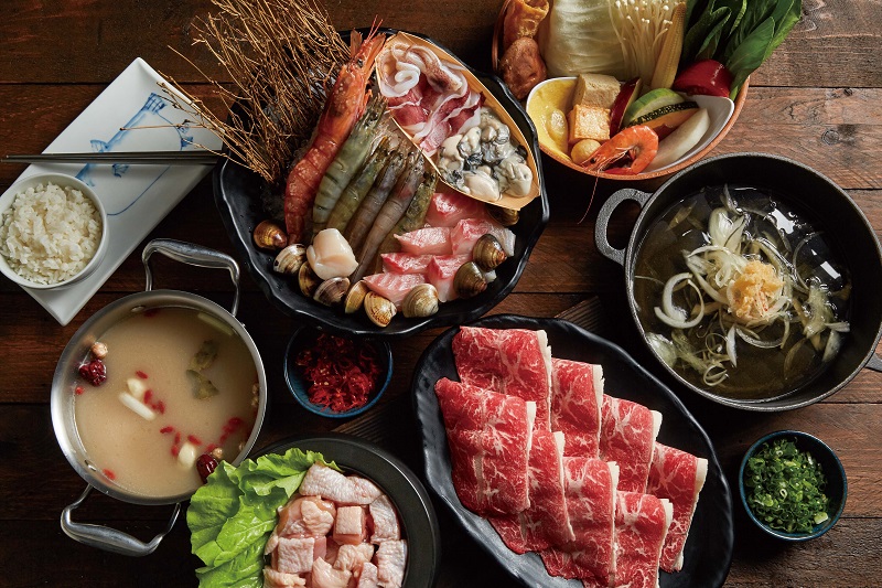 這一小鍋餐點現正提供滿300元送300克肉品的優惠. (圖/這一鍋提供)