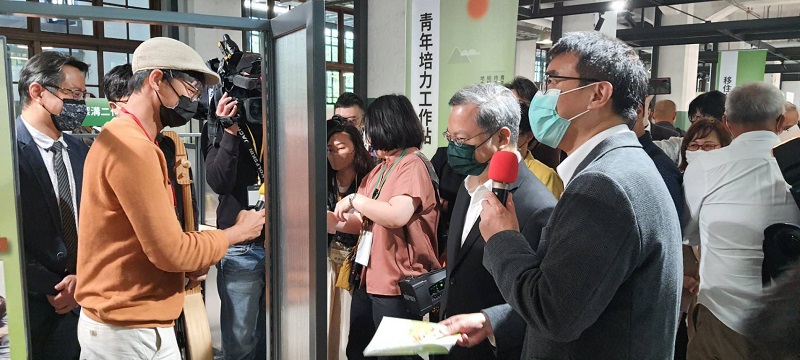 「地方創生成果展」為國發會協助提供青年團隊在地推動創生事業資源及完整的陪伴支援系統,讓青年留鄉帶動地方產業活絡與發展。