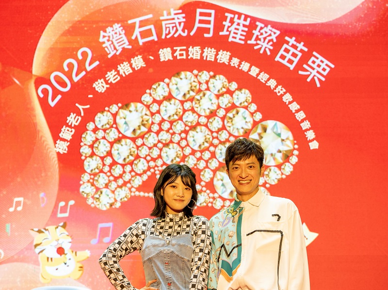 主持人簡至豪、新生代主持人陳思綾。(圖/金星文創)