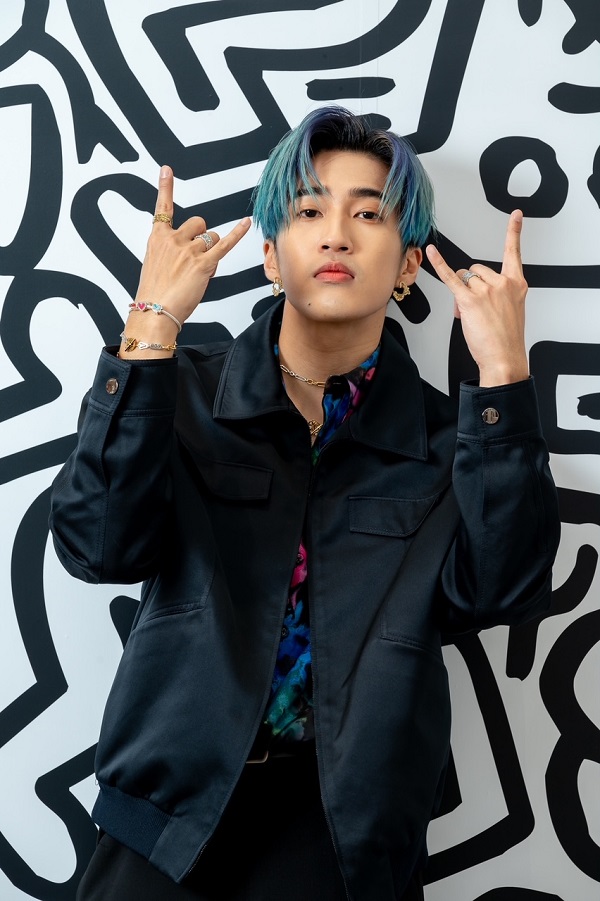 婁峻碩現身Pandora台北1010旗艦店,分享Keith Haring x Pandora 聯名潮流穿搭 . (圖/pandora提供)